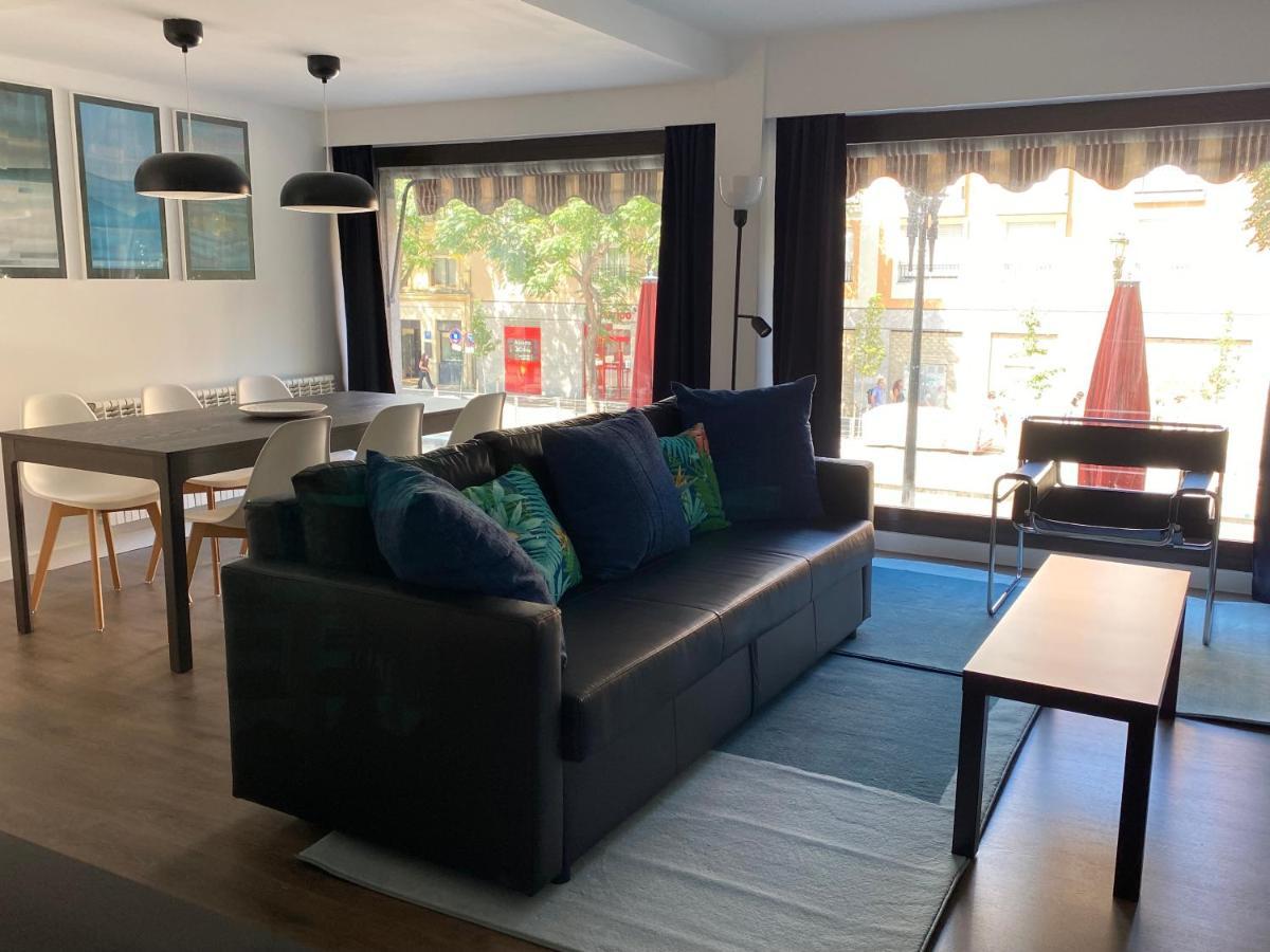 Lc Apartamentos Cesar Augusto Сарагоса Екстериор снимка
