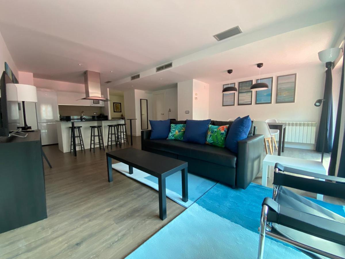 Lc Apartamentos Cesar Augusto Сарагоса Екстериор снимка