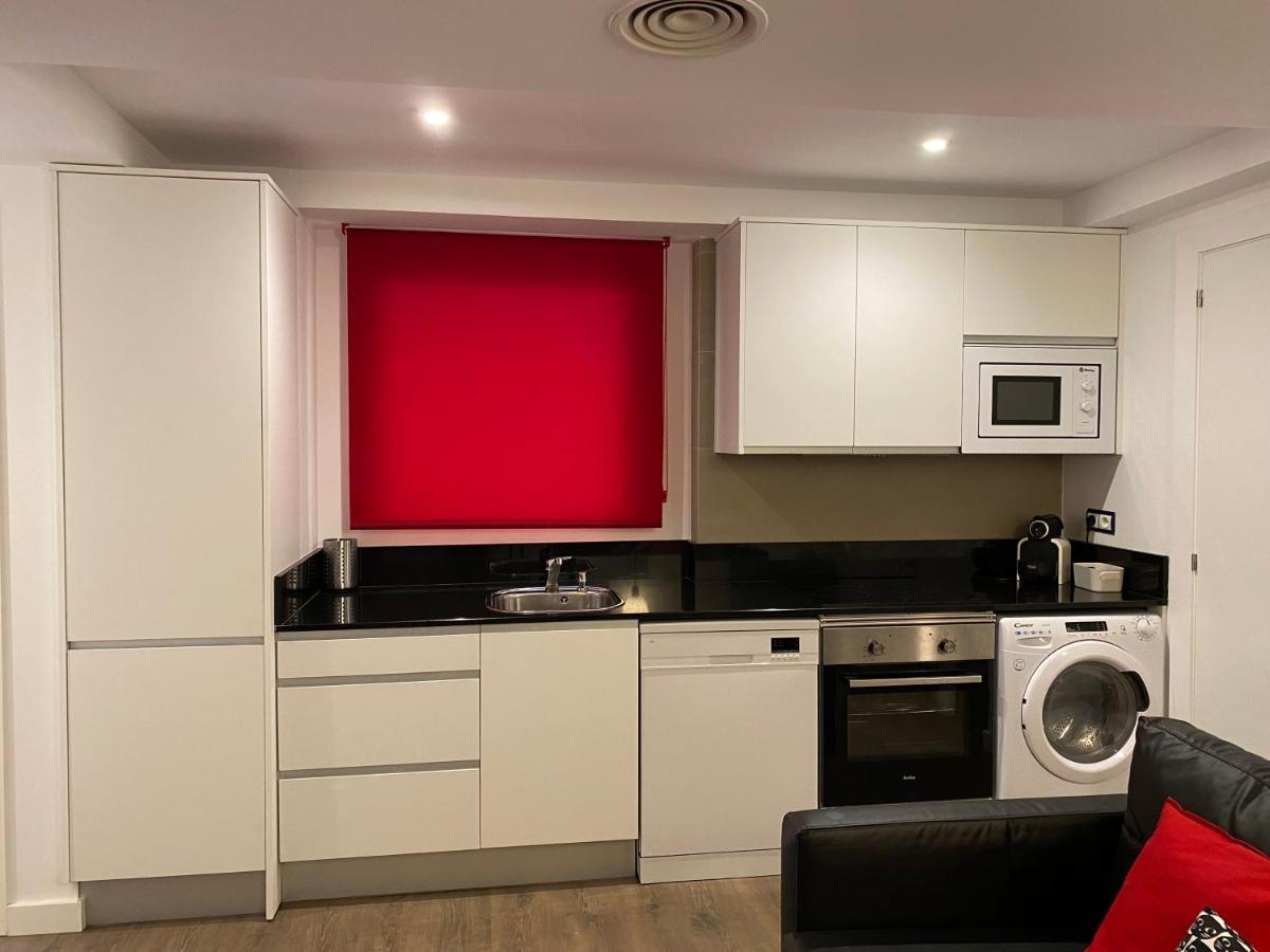 Lc Apartamentos Cesar Augusto Сарагоса Екстериор снимка