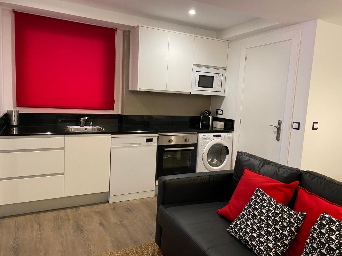 Lc Apartamentos Cesar Augusto Сарагоса Екстериор снимка