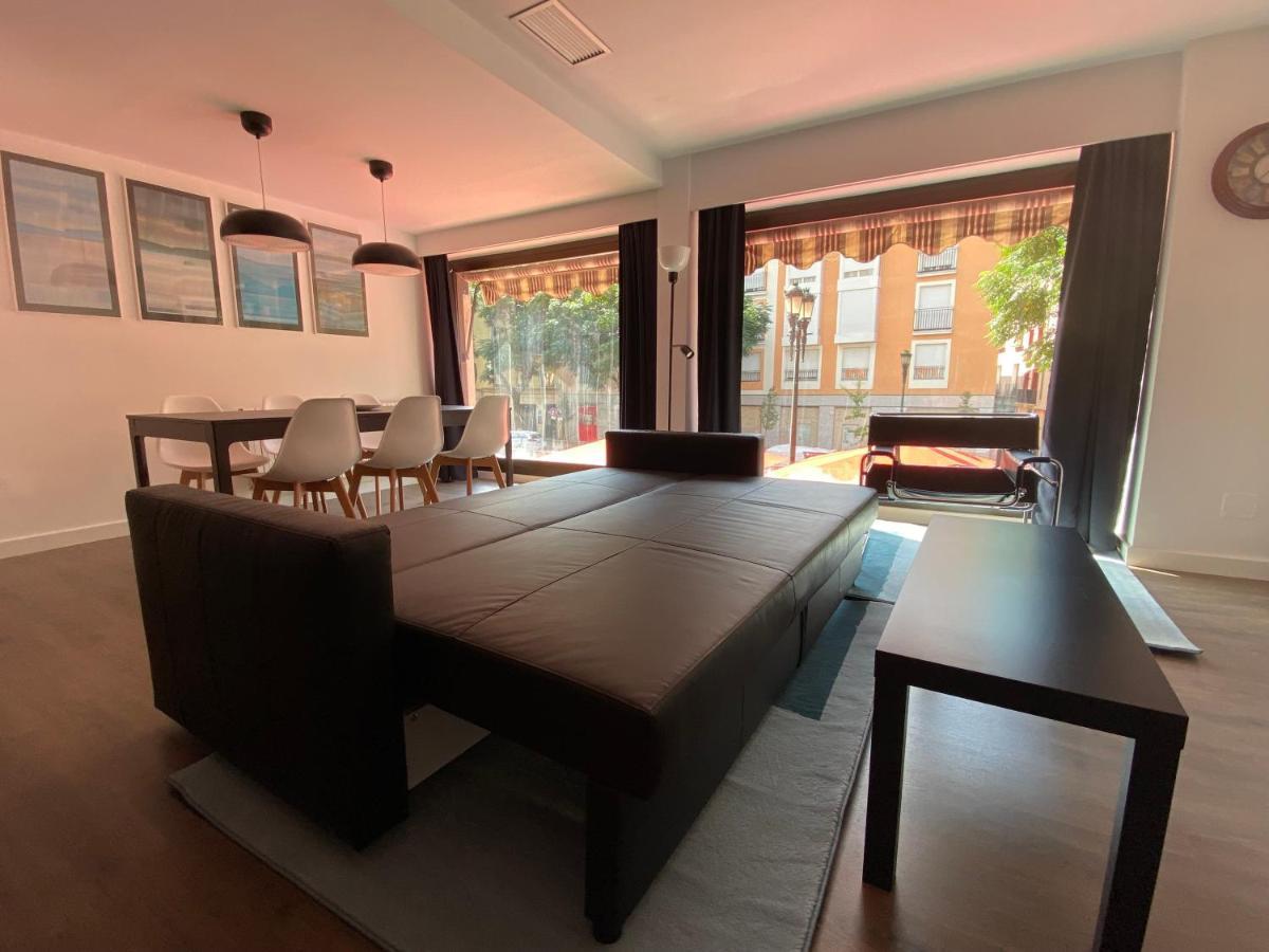 Lc Apartamentos Cesar Augusto Сарагоса Екстериор снимка