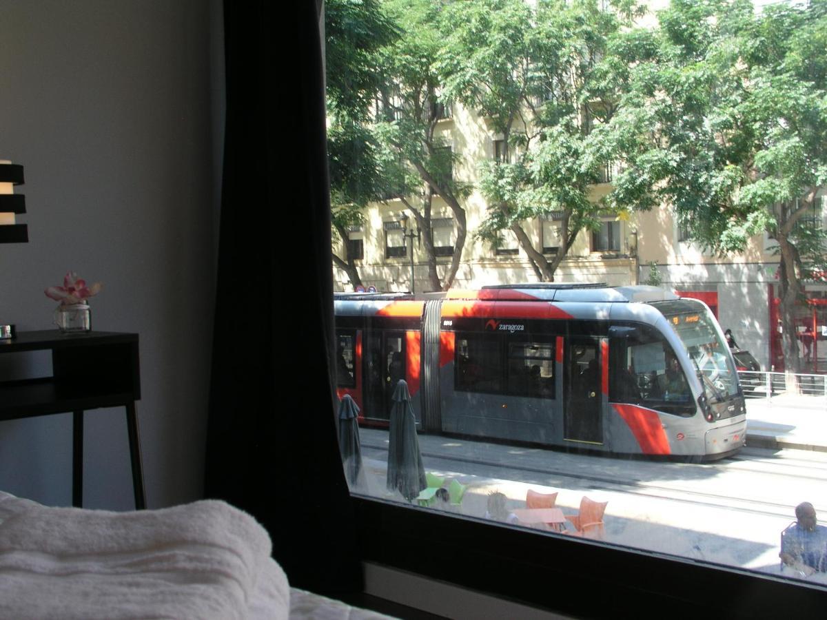 Lc Apartamentos Cesar Augusto Сарагоса Екстериор снимка