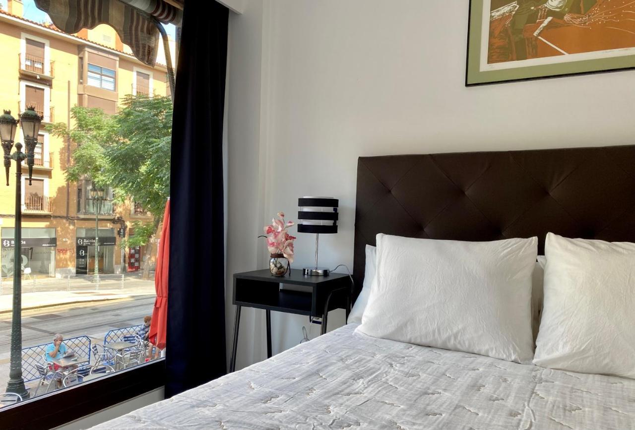 Lc Apartamentos Cesar Augusto Сарагоса Екстериор снимка