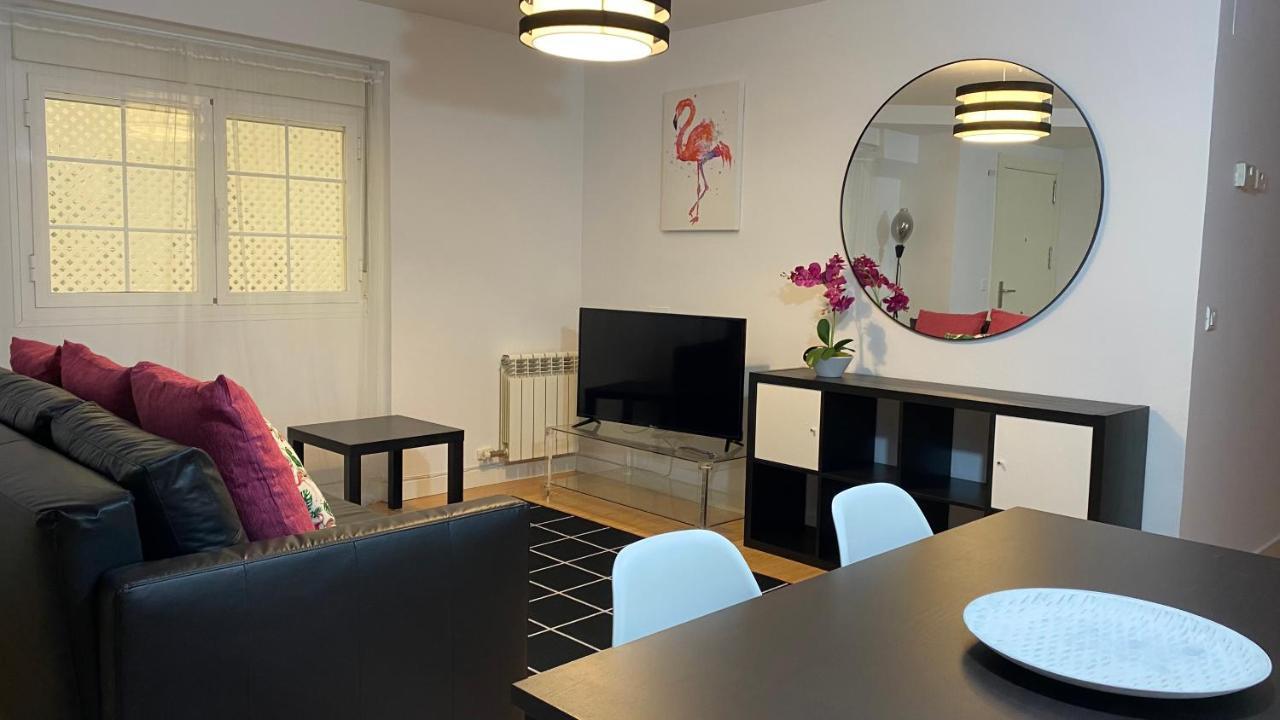 Lc Apartamentos Cesar Augusto Сарагоса Екстериор снимка