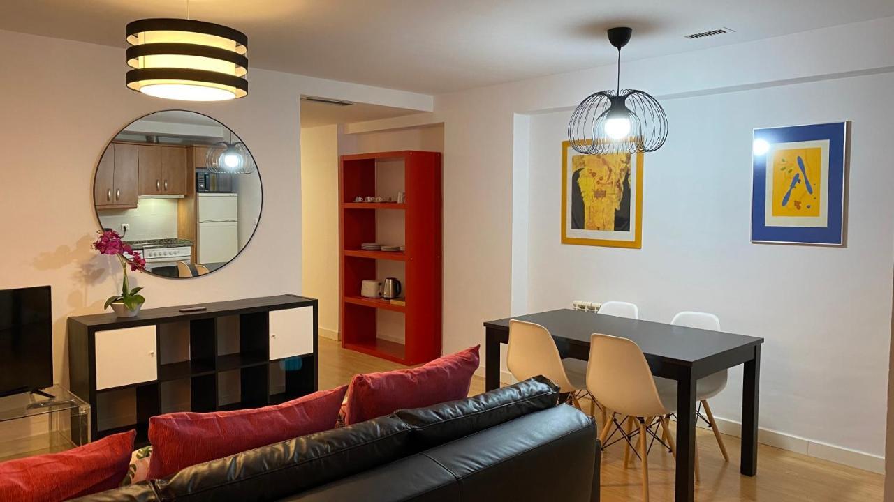Lc Apartamentos Cesar Augusto Сарагоса Екстериор снимка